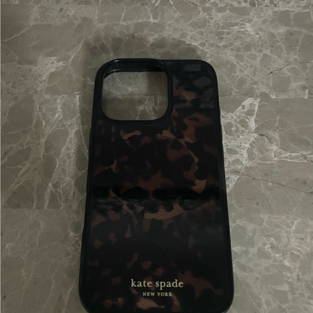 kate spade Tortoiseshell Gloss Phone Case in Brown and Black